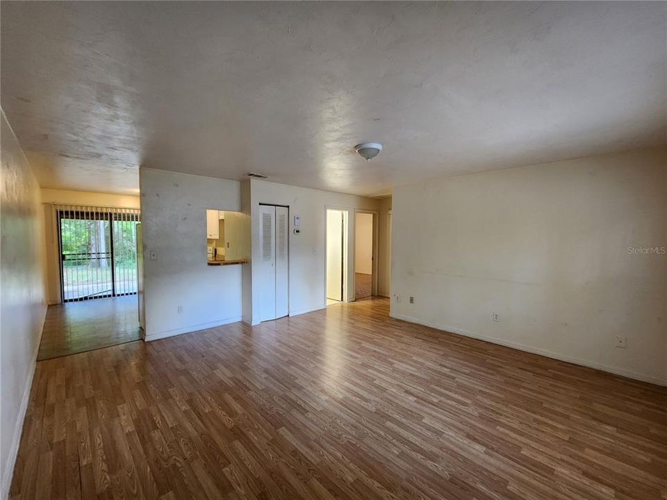 En Renta: $1,150 (2 camas, 1 baños, 800 Pies cuadrados)