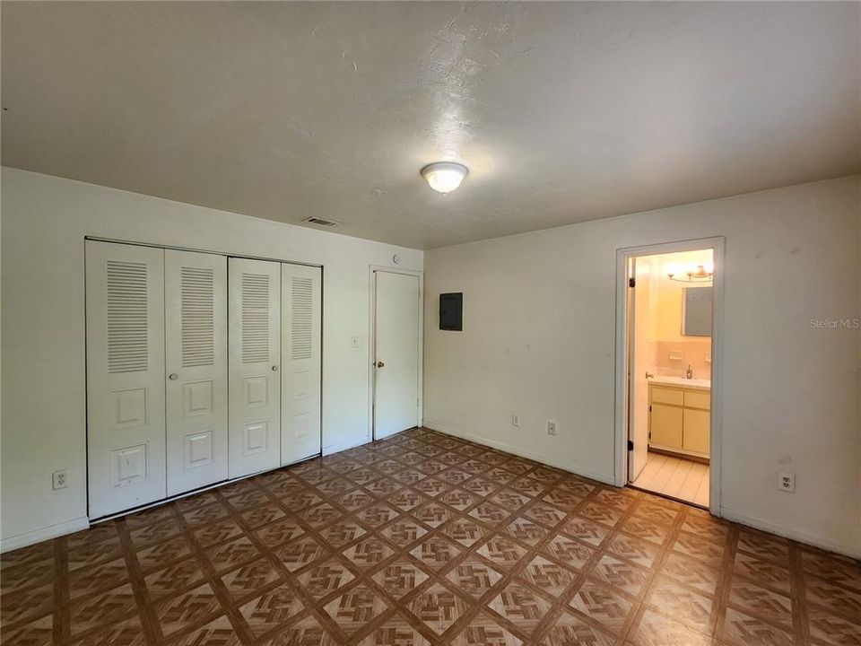 En Renta: $1,150 (2 camas, 1 baños, 800 Pies cuadrados)