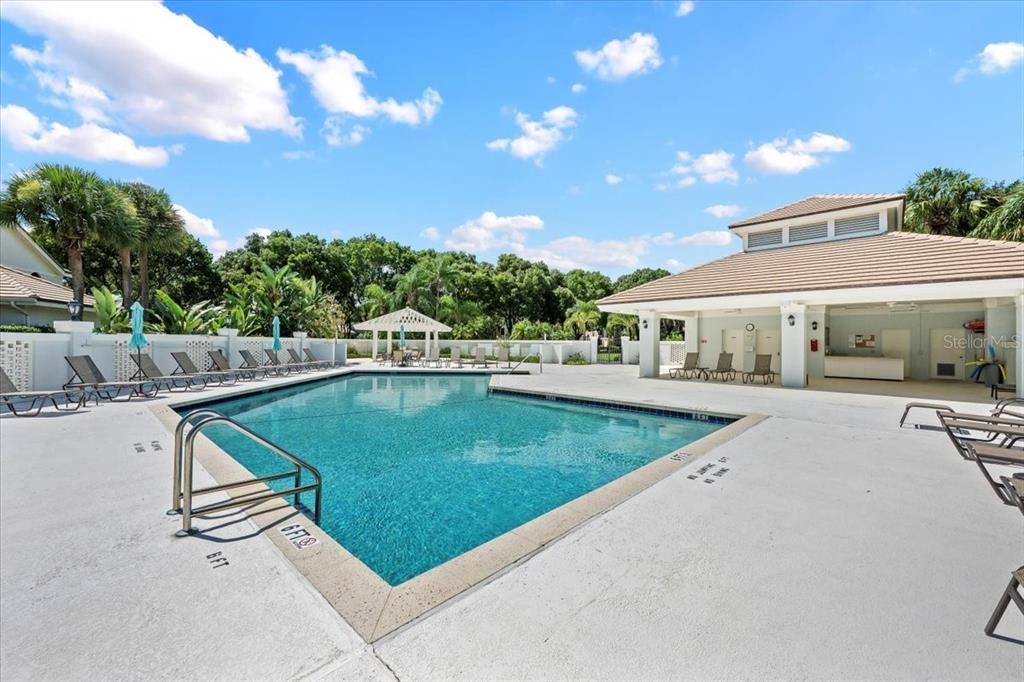 合同活跃: $589,000 (3 贝兹, 2 浴室, 1839 平方英尺)