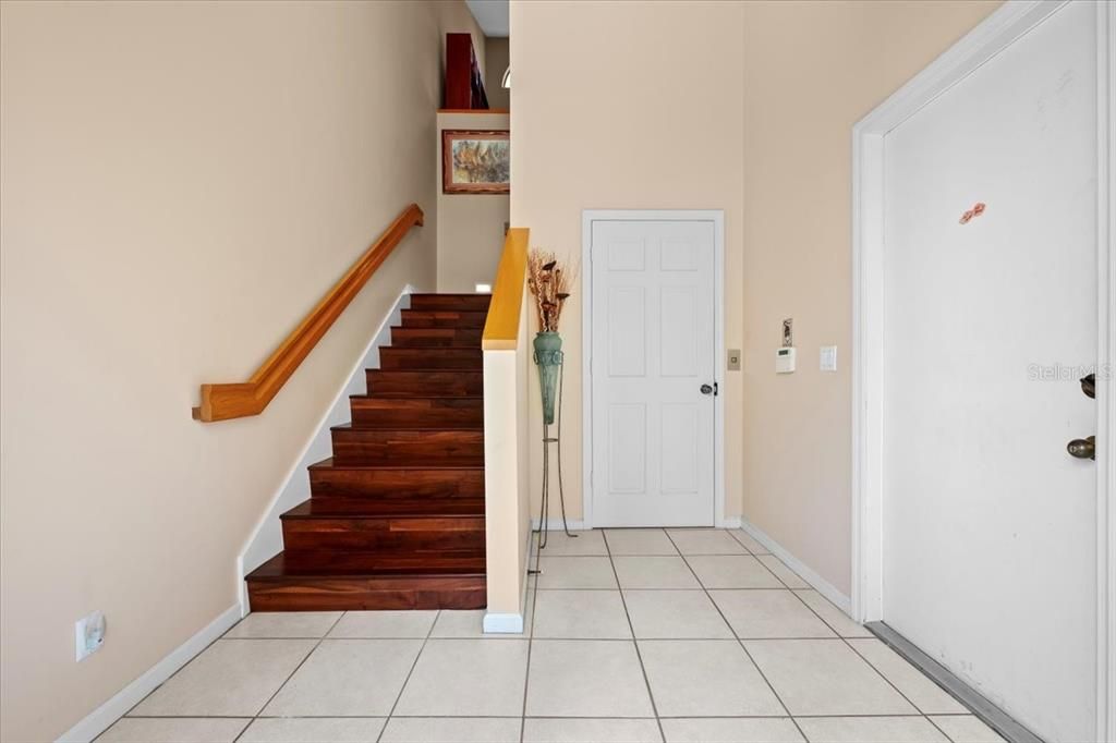 合同活跃: $589,000 (3 贝兹, 2 浴室, 1839 平方英尺)