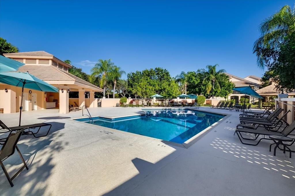 合同活跃: $589,000 (3 贝兹, 2 浴室, 1839 平方英尺)