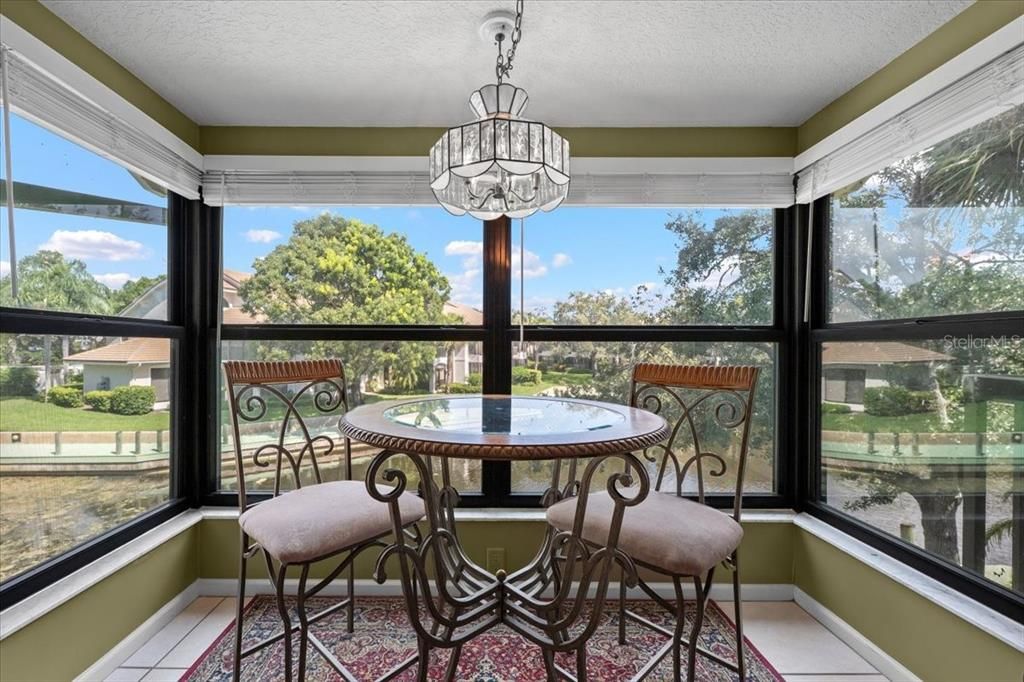 合同活跃: $589,000 (3 贝兹, 2 浴室, 1839 平方英尺)