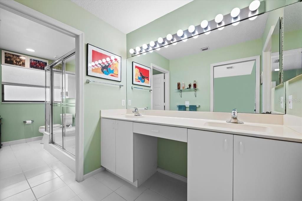 合同活跃: $589,000 (3 贝兹, 2 浴室, 1839 平方英尺)