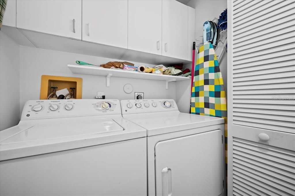 合同活跃: $589,000 (3 贝兹, 2 浴室, 1839 平方英尺)