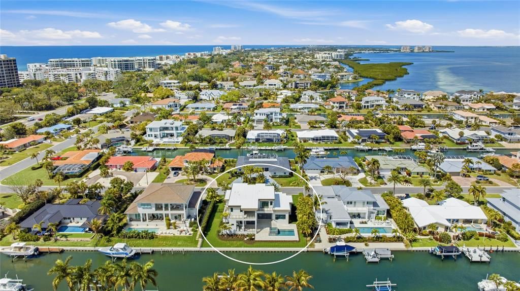 На продажу: $5,799,000 (5 спален, 5 ванн, 4216 Квадратных фут)