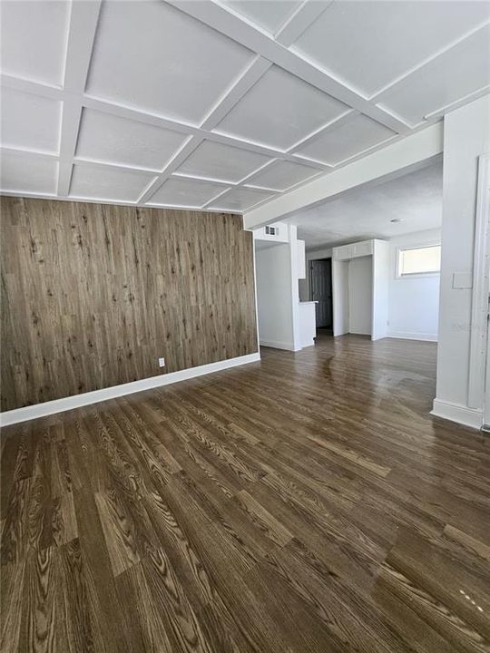 На продажу: $127,000 (3 спален, 1 ванн, 953 Квадратных фут)