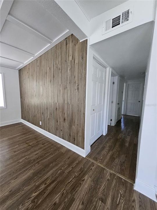 На продажу: $127,000 (3 спален, 1 ванн, 953 Квадратных фут)