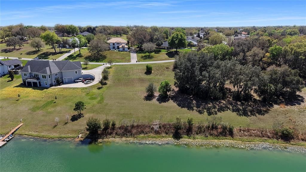 На продажу: $225,900 (1.07 acres)