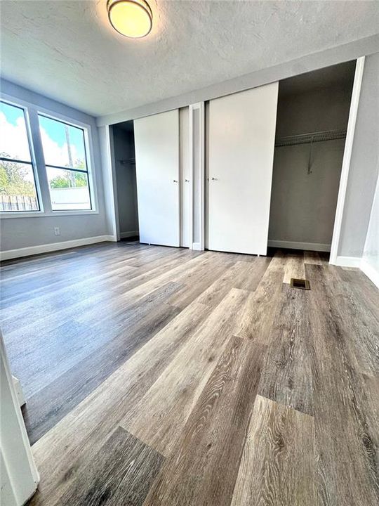 For Sale: $259,950 (4 beds, 2 baths, 1725 Square Feet)