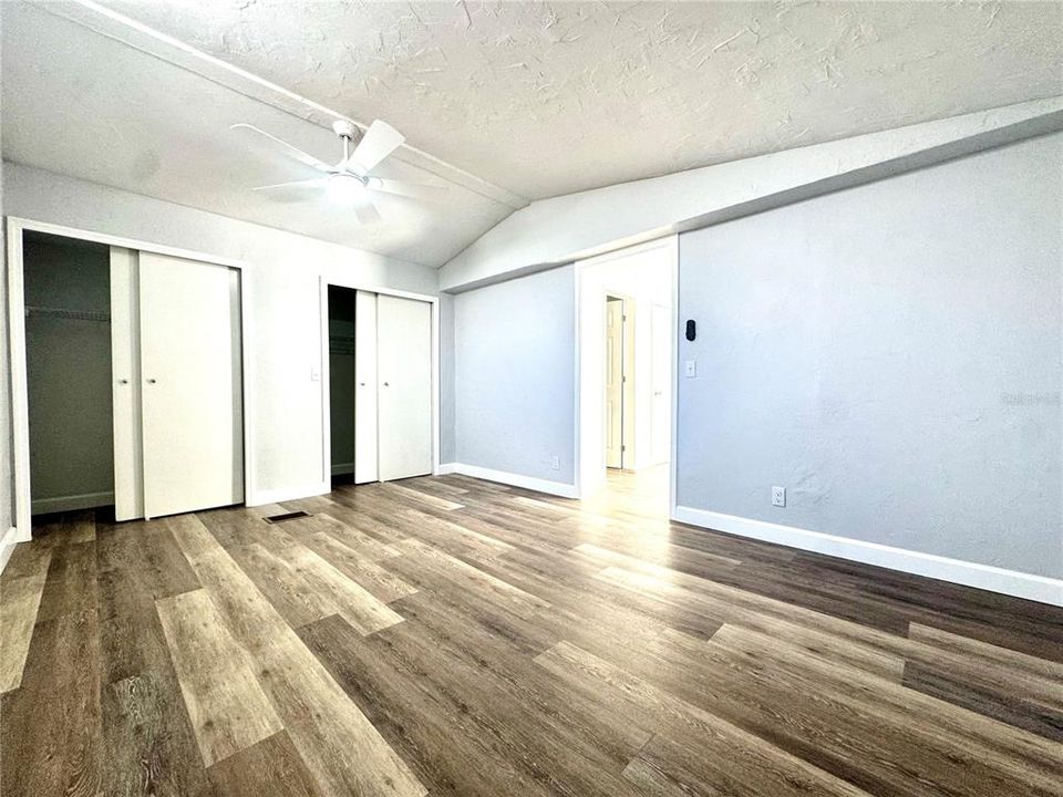 For Sale: $259,950 (4 beds, 2 baths, 1725 Square Feet)