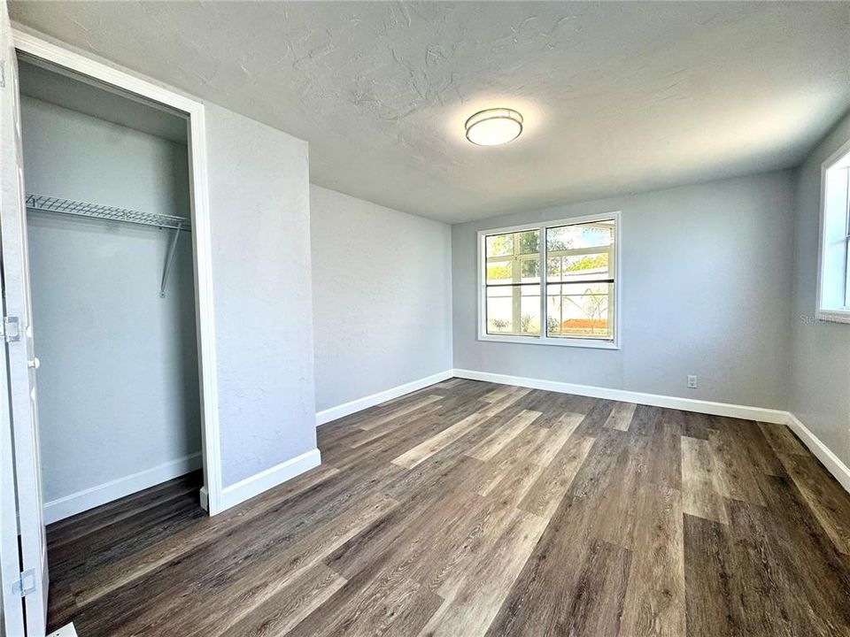 For Sale: $259,950 (4 beds, 2 baths, 1725 Square Feet)