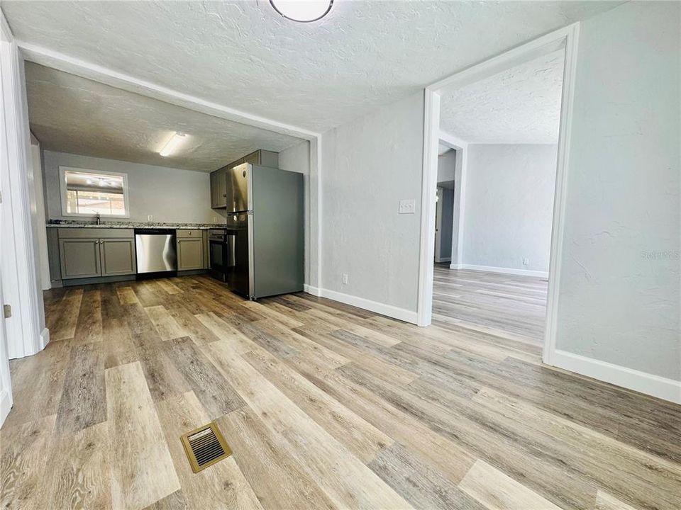 For Sale: $259,950 (4 beds, 2 baths, 1725 Square Feet)