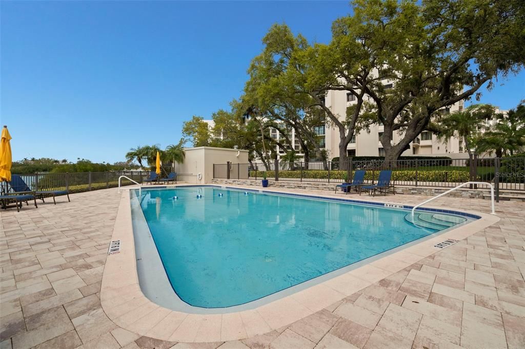 Activo con contrato: $925,000 (2 camas, 2 baños, 1914 Pies cuadrados)