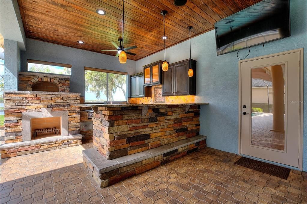 En Venta: $1,359,000 (5 camas, 4 baños, 4011 Pies cuadrados)