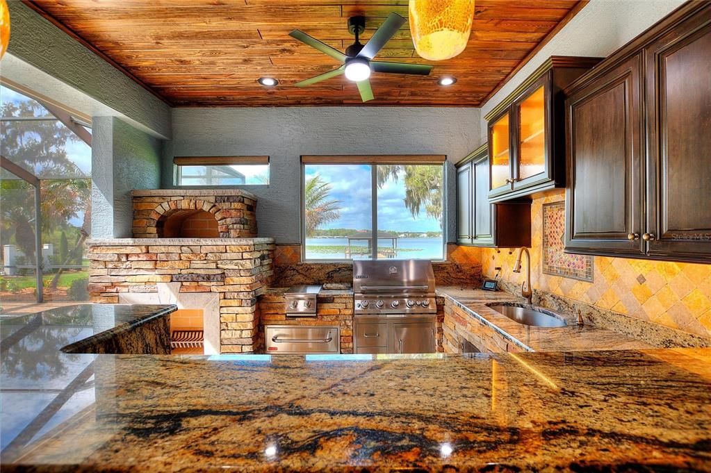 En Venta: $1,359,000 (5 camas, 4 baños, 4011 Pies cuadrados)