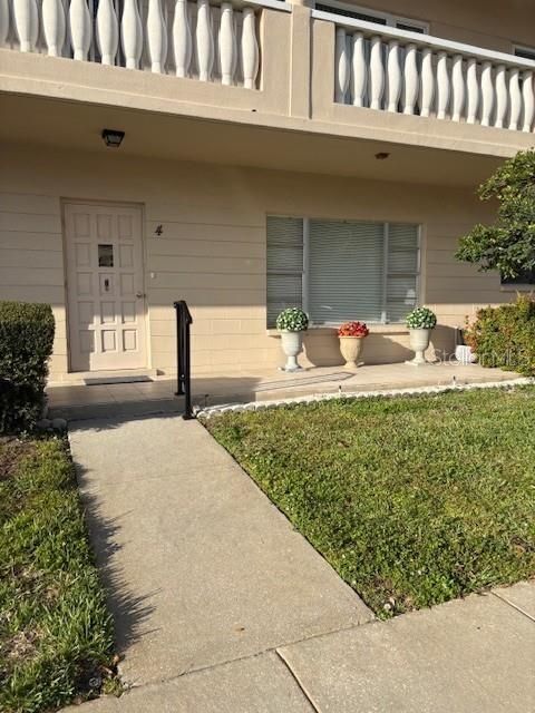 Active With Contract: $279,000 (2 beds, 2 baths, 1675 Square Feet)