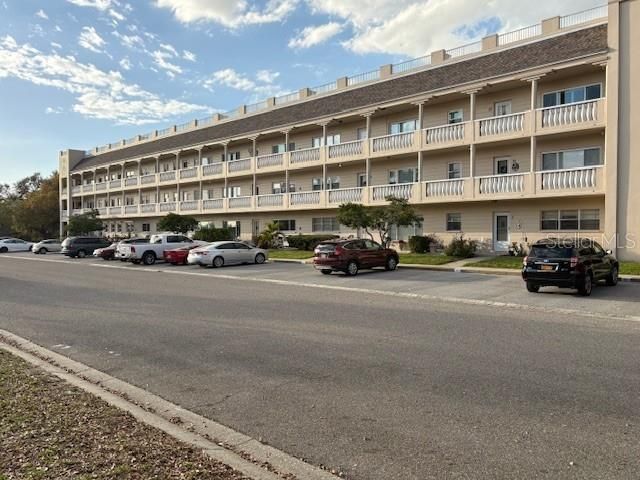 Active With Contract: $279,000 (2 beds, 2 baths, 1675 Square Feet)