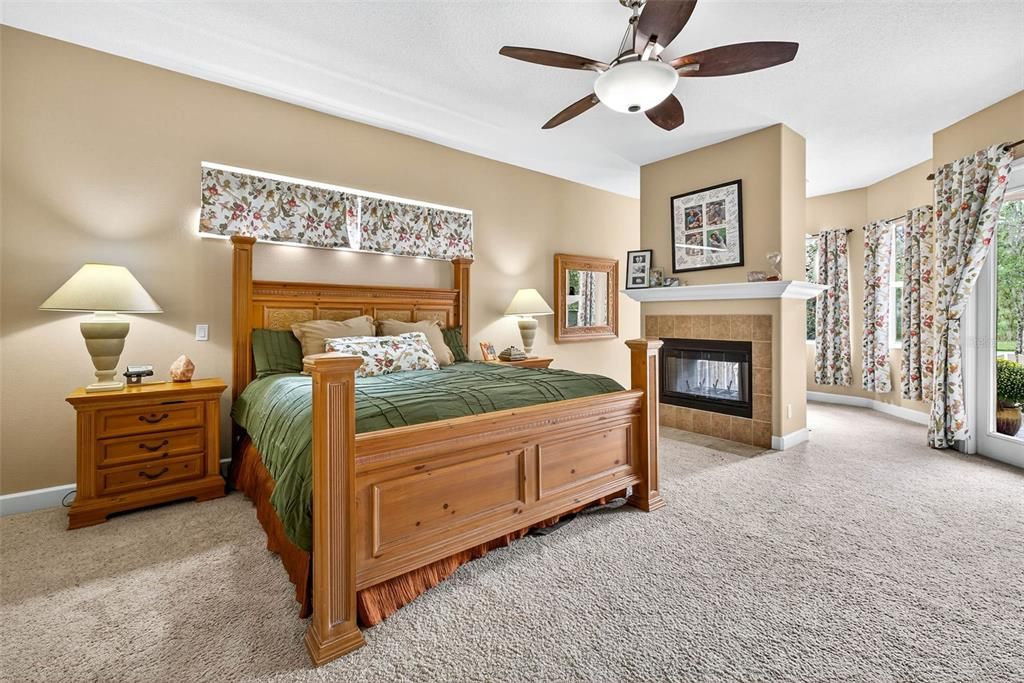 For Sale: $850,000 (4 beds, 3 baths, 3378 Square Feet)