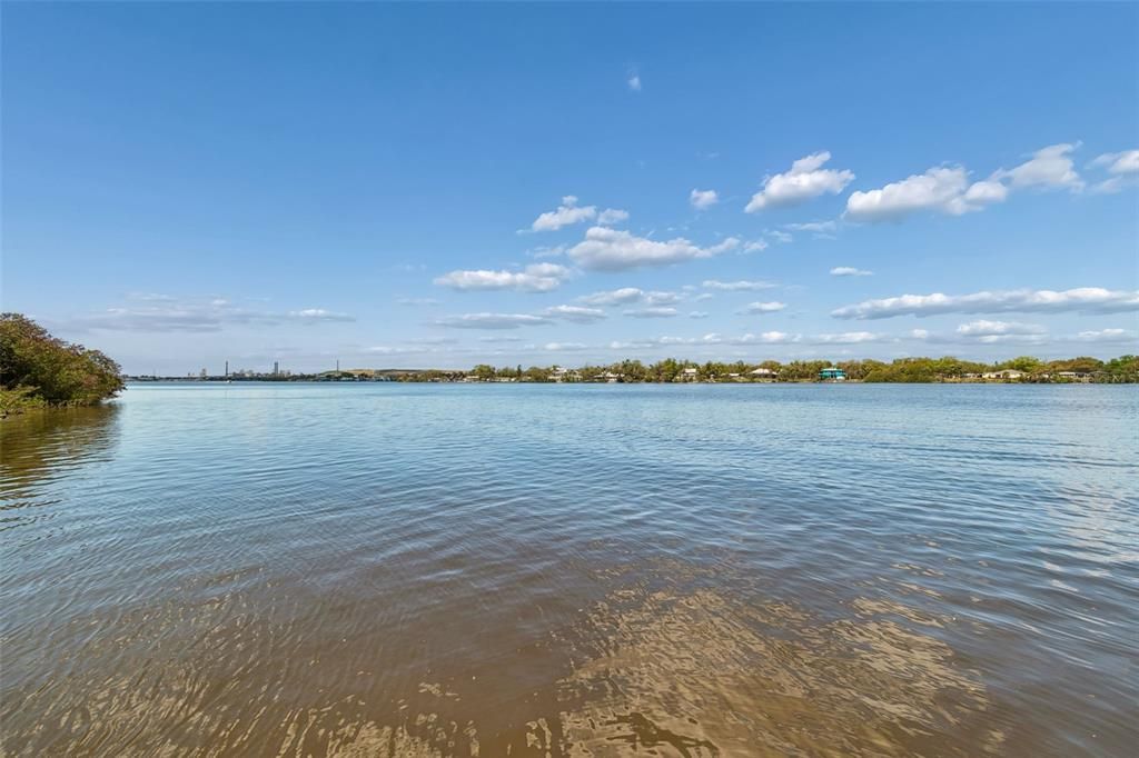 En Venta: $939,000 (4 camas, 3 baños, 3460 Pies cuadrados)