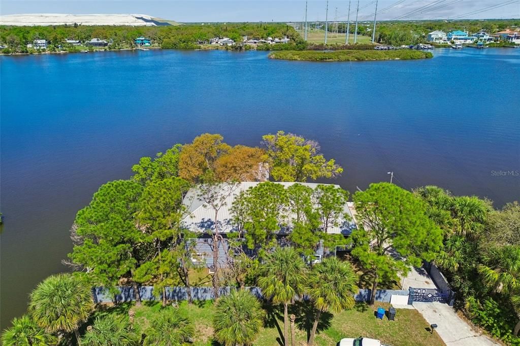 En Venta: $939,000 (4 camas, 3 baños, 3460 Pies cuadrados)