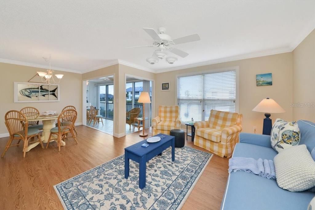 Activo con contrato: $319,900 (3 camas, 2 baños, 1342 Pies cuadrados)