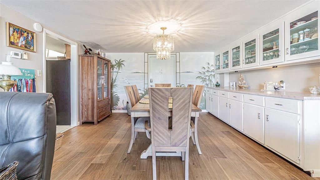 En Venta: $349,000 (2 camas, 2 baños, 1181 Pies cuadrados)