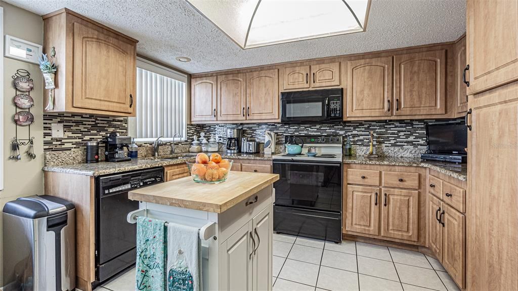 En Venta: $349,000 (2 camas, 2 baños, 1181 Pies cuadrados)