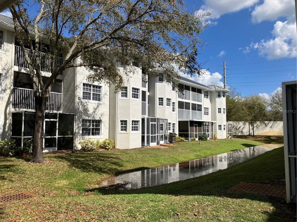 En Venta: $236,500 (2 camas, 2 baños, 1135 Pies cuadrados)