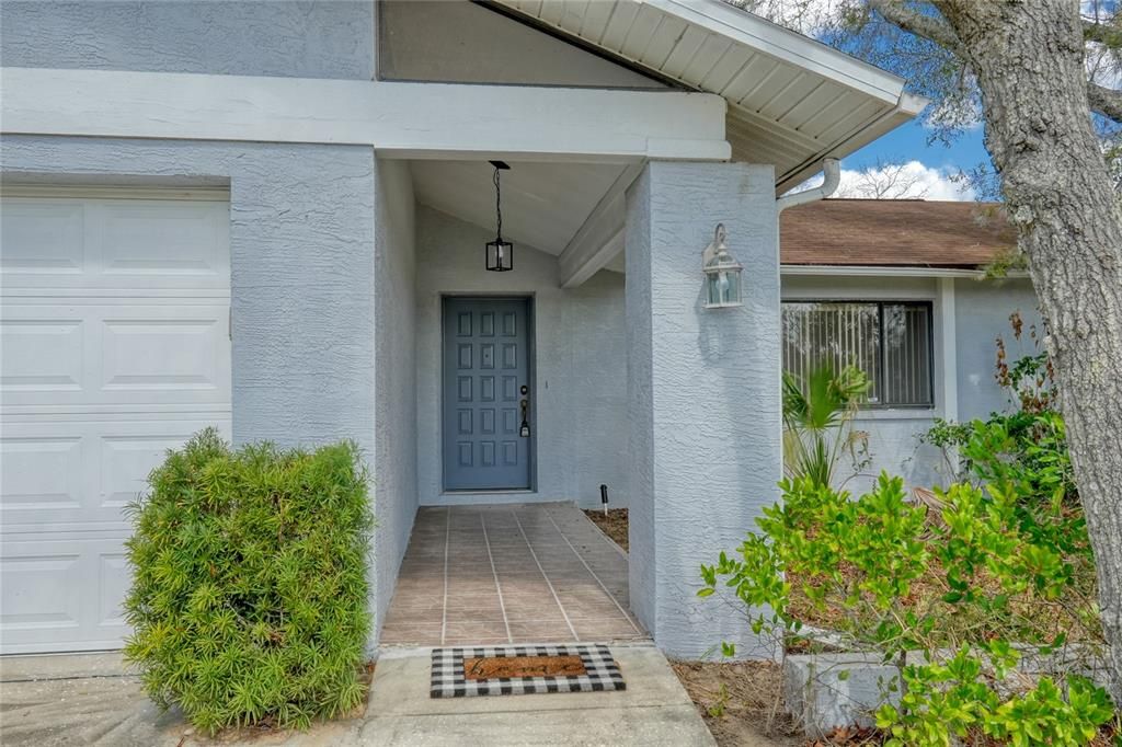 Active With Contract: $250,000 (2 beds, 2 baths, 1355 Square Feet)