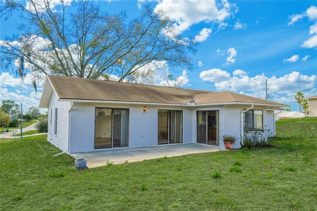 Active With Contract: $250,000 (2 beds, 2 baths, 1355 Square Feet)