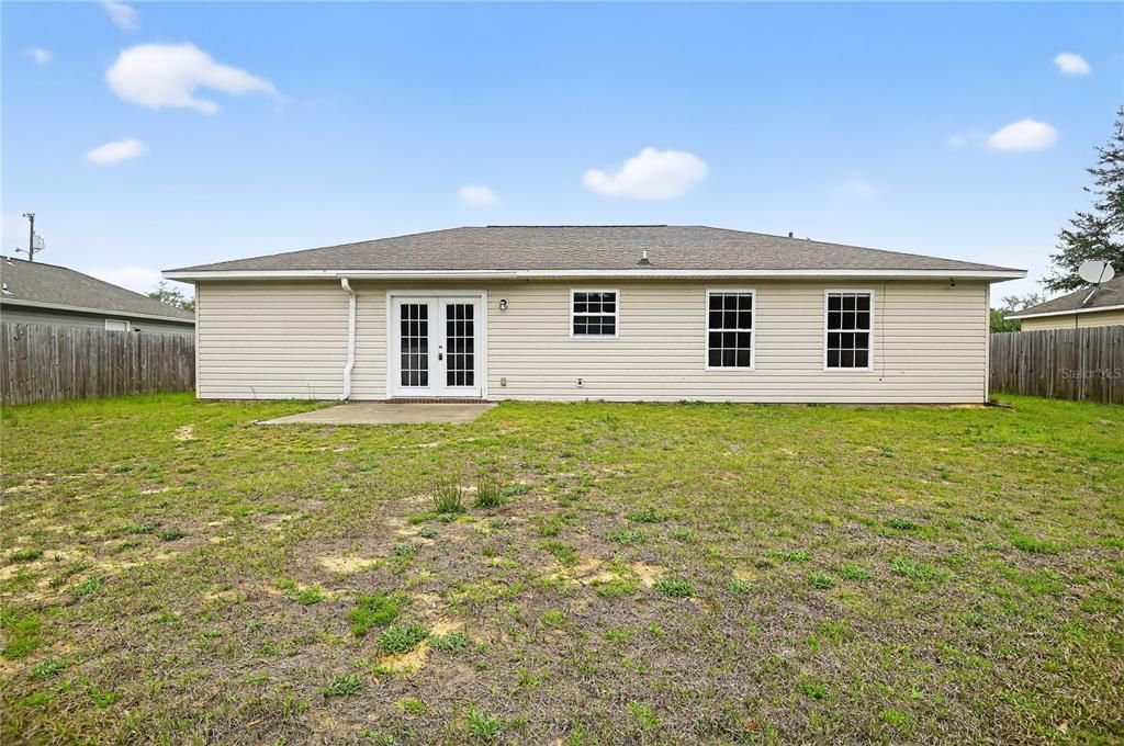For Sale: $190,000 (3 beds, 2 baths, 1329 Square Feet)