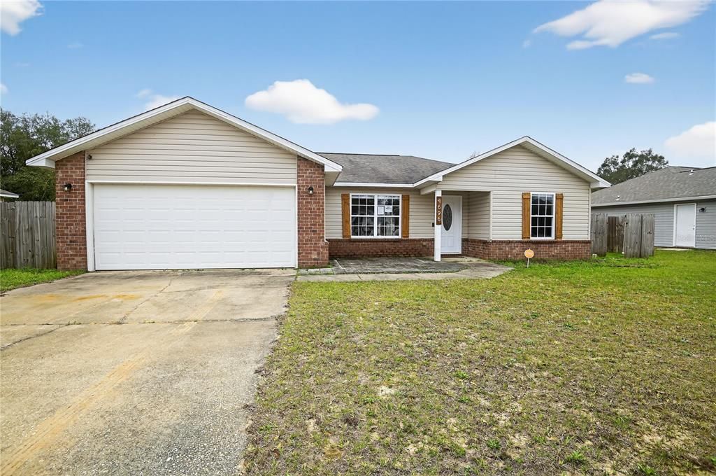 For Sale: $190,000 (3 beds, 2 baths, 1329 Square Feet)