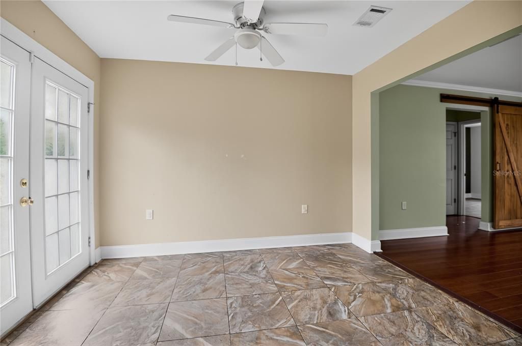 For Sale: $190,000 (3 beds, 2 baths, 1329 Square Feet)