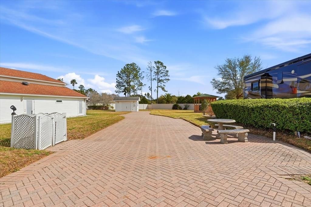 На продажу: $130,000 (0.25 acres)