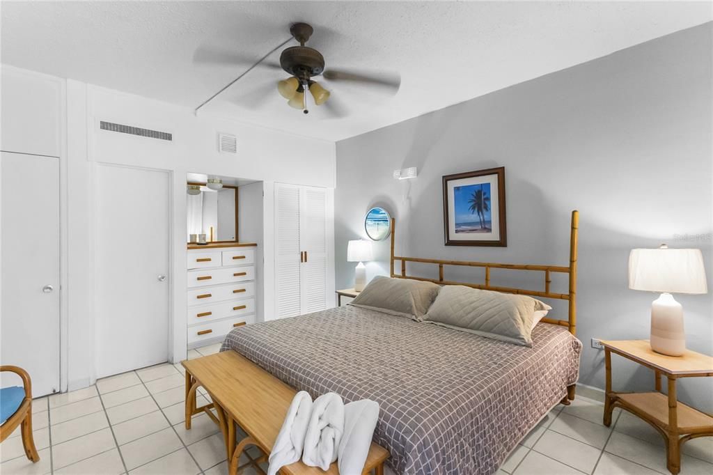 En Venta: $470,000 (3 camas, 2 baños, 1391 Pies cuadrados)