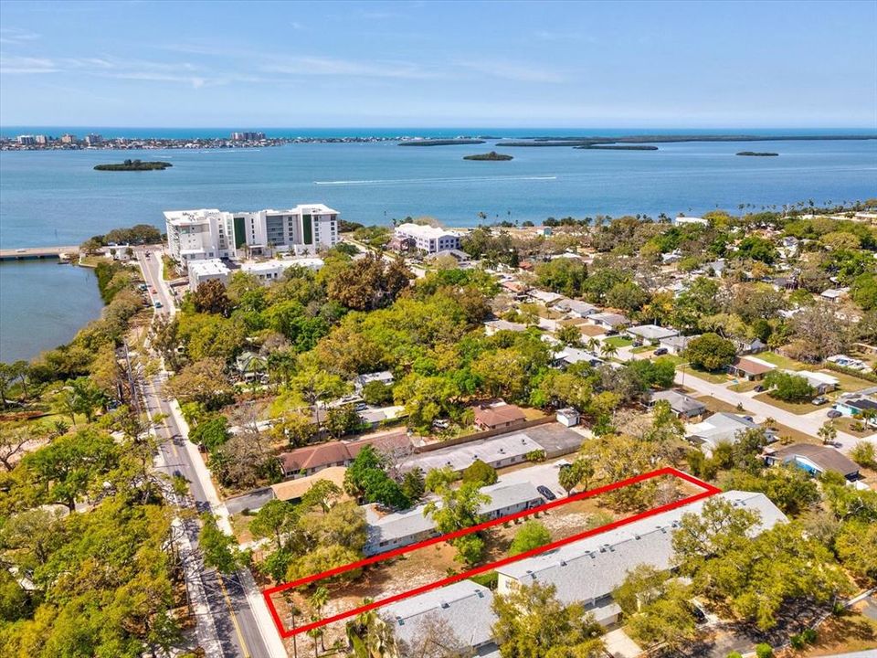 合同活跃: $349,999 (0.41 acres)
