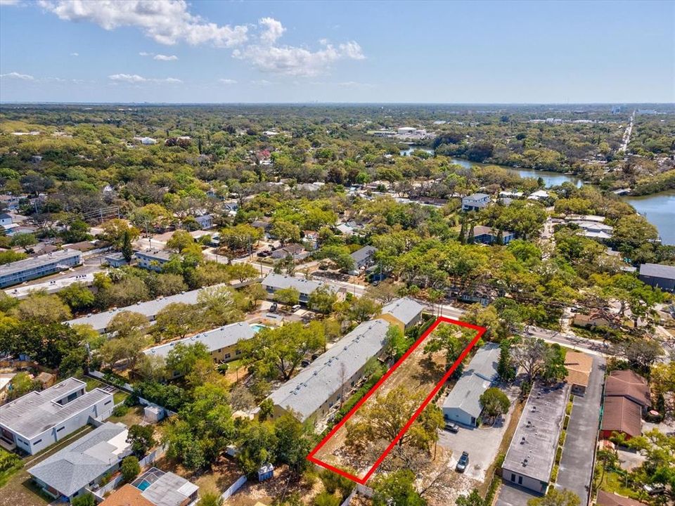 合同活跃: $349,999 (0.41 acres)