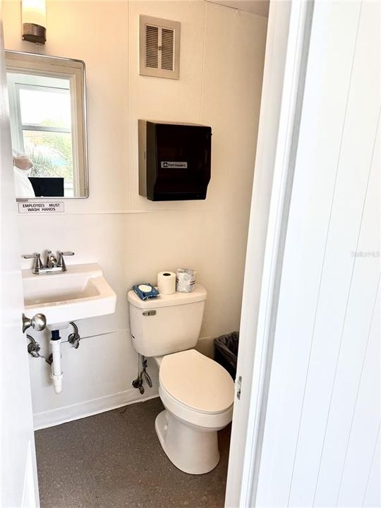 For Sale: $19,680 (0 beds, 0 baths, 984 Square Feet)