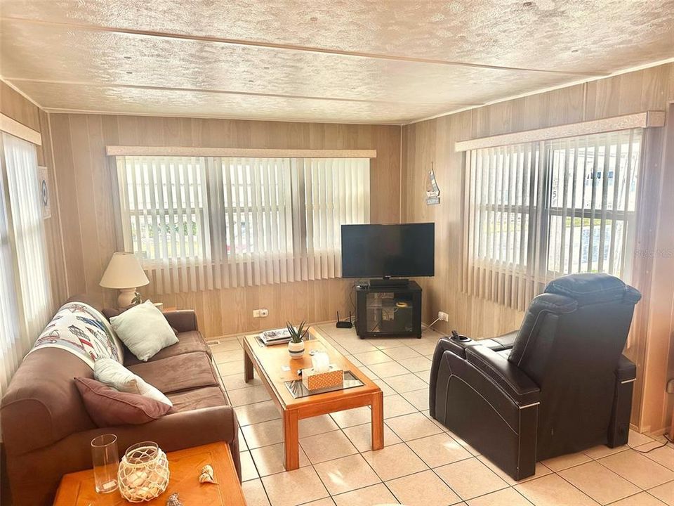 Activo con contrato: $76,500 (1 camas, 1 baños, 736 Pies cuadrados)