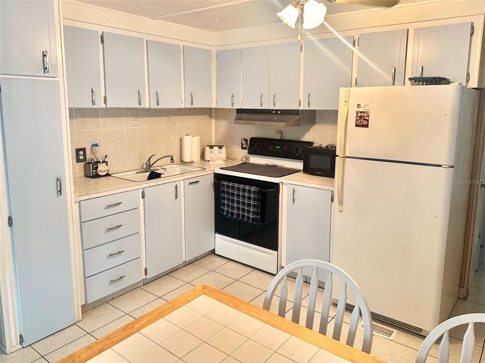 Activo con contrato: $76,500 (1 camas, 1 baños, 736 Pies cuadrados)