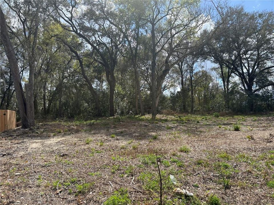 合同活跃: $86,900 (0.20 acres)