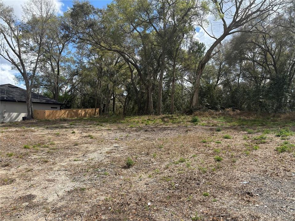合同活跃: $86,900 (0.20 acres)