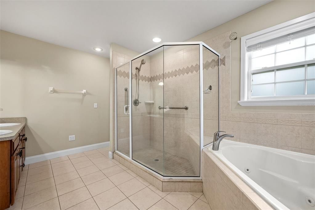 En Venta: $394,900 (3 camas, 2 baños, 2051 Pies cuadrados)