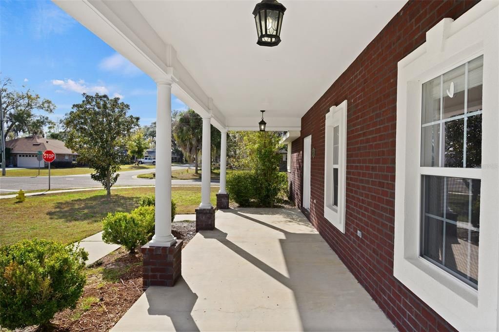 En Venta: $394,900 (3 camas, 2 baños, 2051 Pies cuadrados)