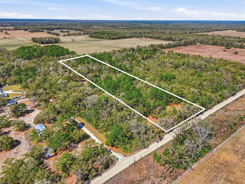 En Venta: $135,000 (10.11 acres)