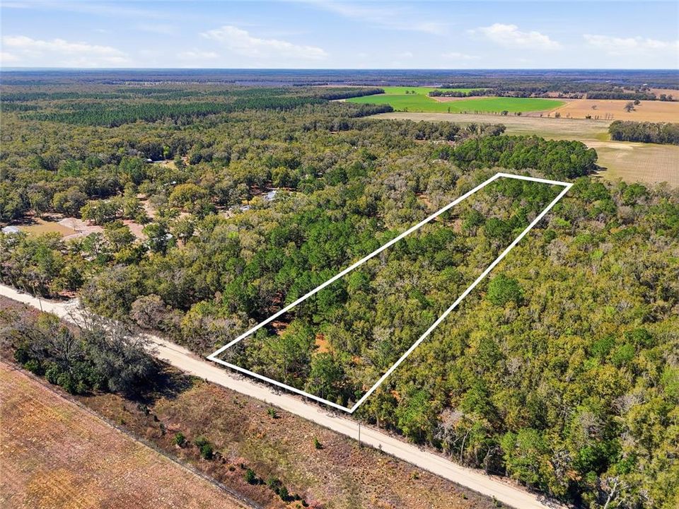 En Venta: $135,000 (10.11 acres)