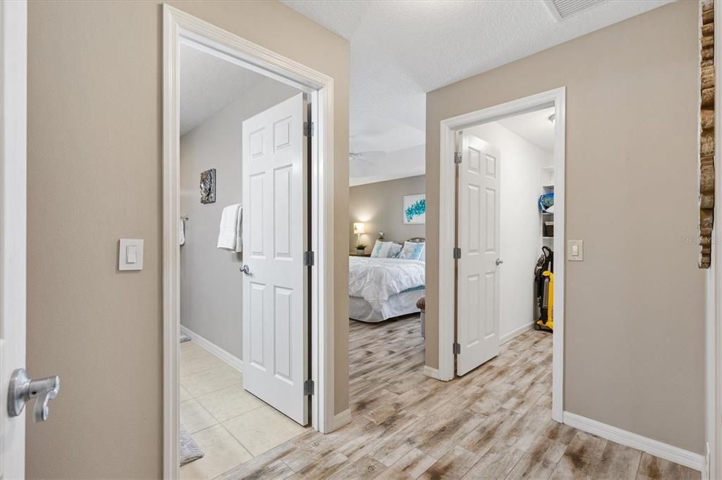 Active With Contract: $419,900 (3 beds, 2 baths, 1654 Square Feet)
