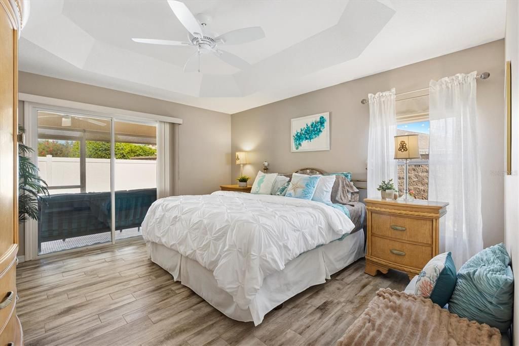 Active With Contract: $419,900 (3 beds, 2 baths, 1654 Square Feet)