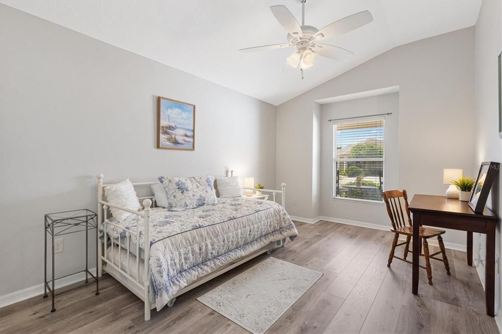 Active With Contract: $419,900 (3 beds, 2 baths, 1654 Square Feet)
