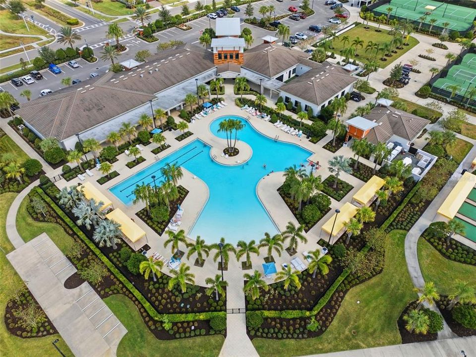 Active With Contract: $2,000 (2 beds, 2 baths, 1405 Square Feet)